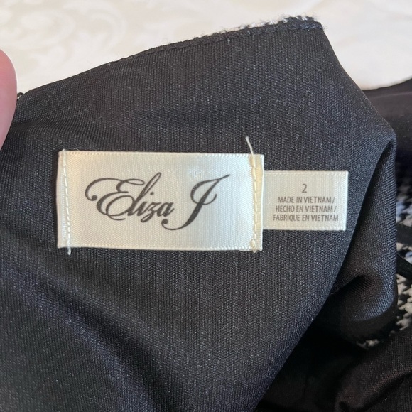 Eliza J Houndstooth Midi Dress Zip Back Lined Front Frill Accent Size 2 - Picture 4 of 9